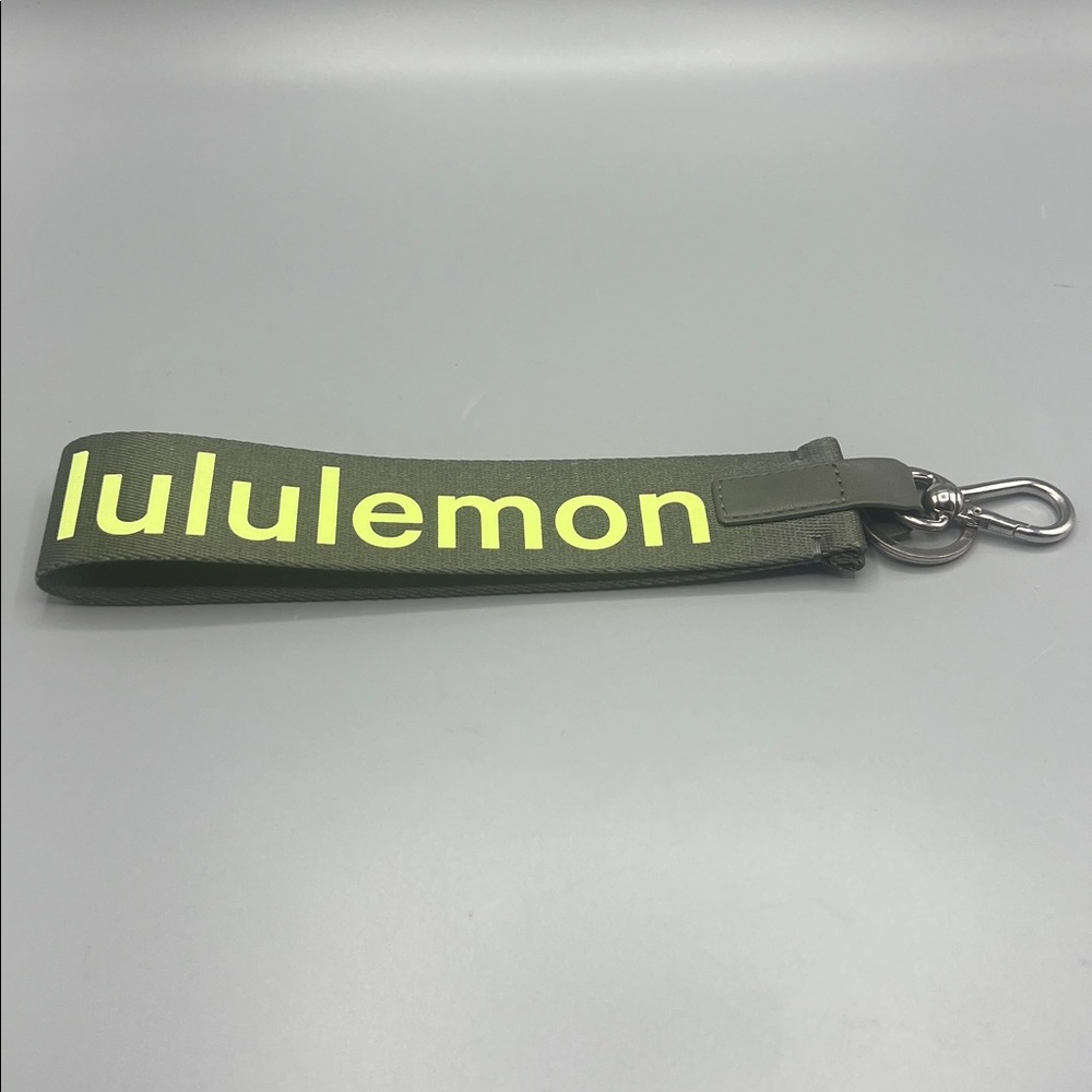 lululemon athletica Olive Key Holder - Picture 4 of 4